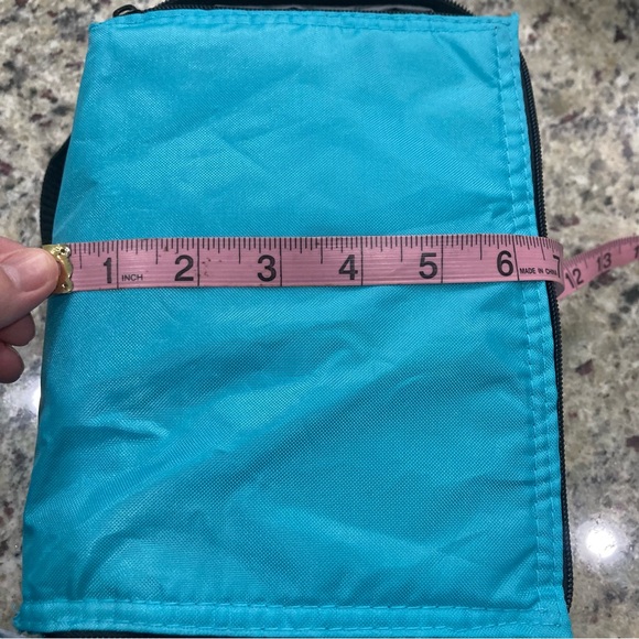 Preowned Koozie blue lunch bag with a Narwhal “Inspire Imagine Innovate” EUC - Picture 7 of 9